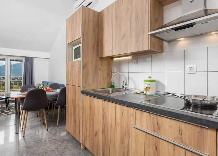 Bella Vista-2 By Interhome Jurdani